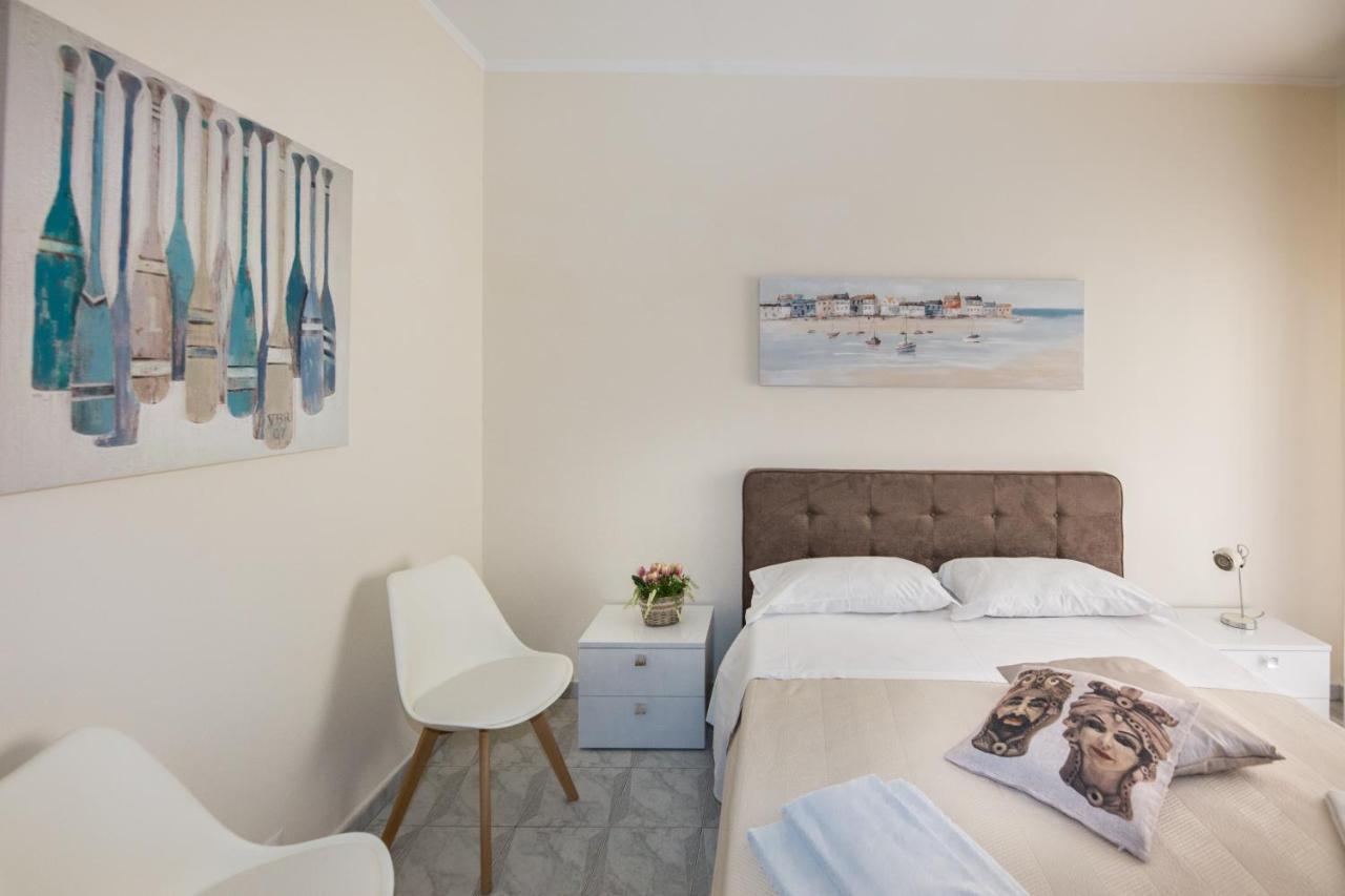 Ortigia Bridge Apartments Сиракузы Экстерьер фото